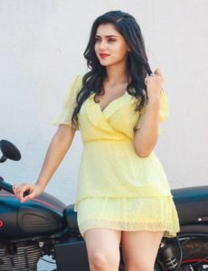 Delhi call girl